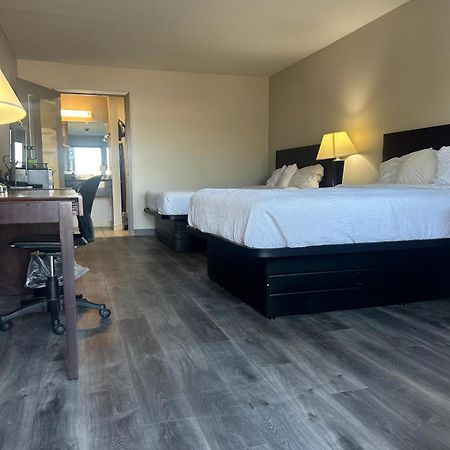 Travelodge By Wyndham Natchitoches Bagian luar foto