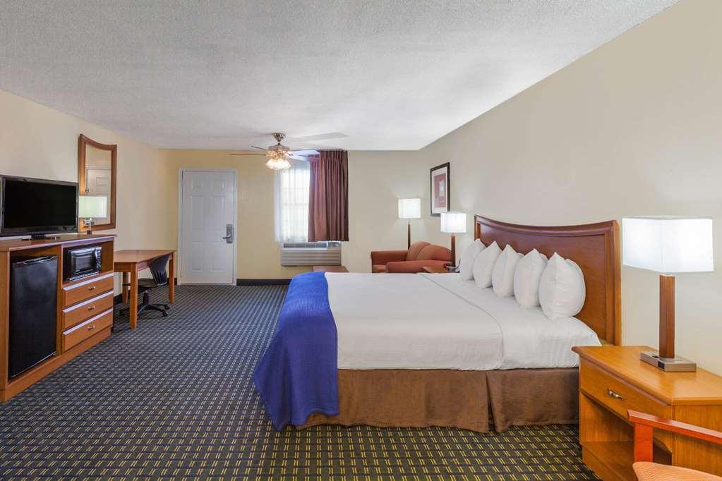 Travelodge By Wyndham Natchitoches Ruang foto